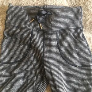 Stripped grey lulu lemon leggings